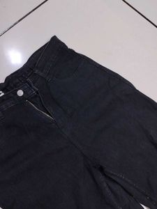 black baggy jeans 👖