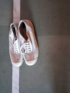 Tennis Shoes