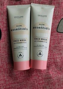 Oriflame Glow Essential Face Wash