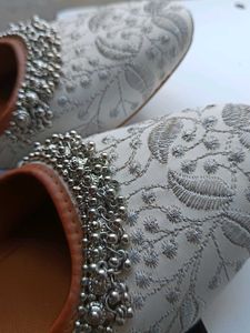 Traditional Embroidered Juttis (Women’s Ethnic Foo