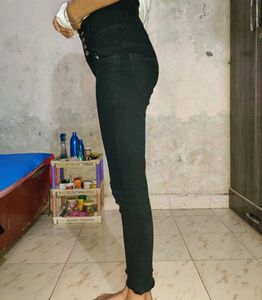 Black Skinny Jeans