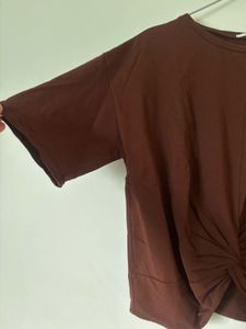 GU Sister Brand Of uniqlo Front Knot Top