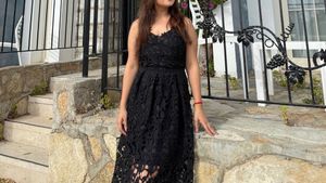 Black Lace Maxi Dress