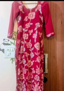 Floral Embroidered Kurta