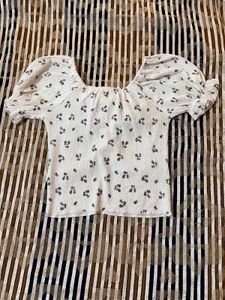 (UNUSED WITH LABEL) Floral Print Top