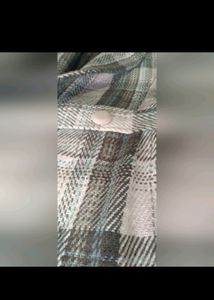 PINK CHECKED OVERCOAT/ TRENCH COAT. Size M To L