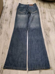 Ma2029 Western key bootcut jeans waist 26 inches