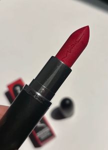 MAC Maximal Matte Lipstic Ruby Woo 3.5 Grams
