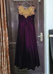 Elegant Purple Ethnic Gown