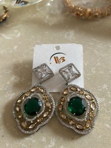 Ad Earrings Set