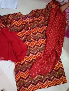 ❤️🥰 Brand New Three Pc Suit ❤️🥰 Colours N Designs Available