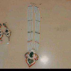 🌼Pearl Necklace Set 🌼