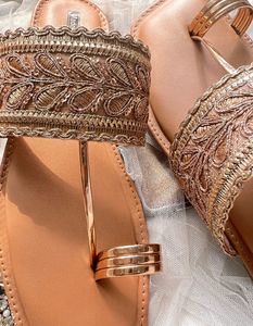 Super Ethnic Chappals