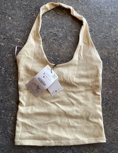✨ Zara butter yellow Halter Top 🧈