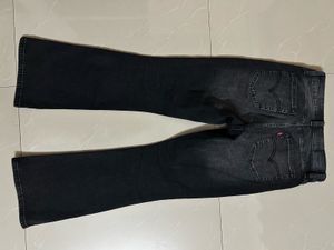 Levi&#39;s High-Waisted Flare Jeans
