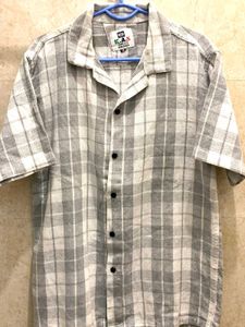 Gray Plaid Short Sleeve Shirt.