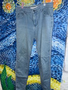 Stylish Light Wash Denim Jeans