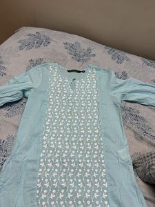 Avaasa Straight Kurti