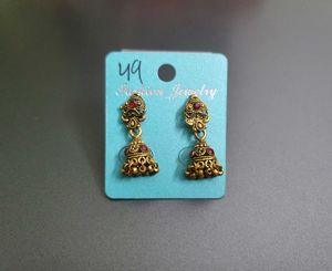 6 Earrings Premium Quality 🦋