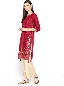 Aurelia Maroon Kurta