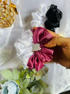combo double shade scrunchies offer price