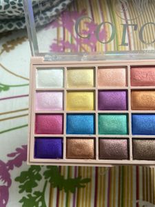 From Dubai Color24 Feraas  Eyeshadow Palette