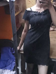 Black Midi Bodycon Dress 🖤
