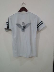 Only Brand Tshirt