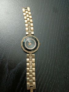 Elegant Gold Tone Rhinestone Watch
