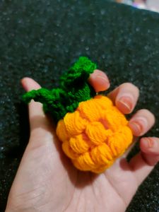 pineapple 🍍 keychain