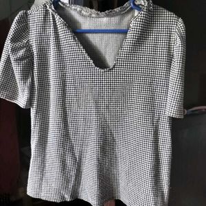 Gingham Puff Sleeve Top