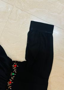 Elegant Black Dress - 40 Size