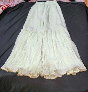 Elegant Embroidered Girls&#39; Outfit