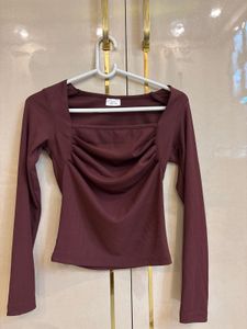 Square neck long sleeve top