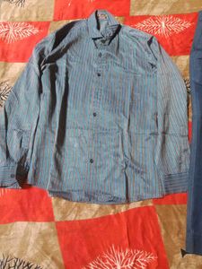 lining shirt with blue pan