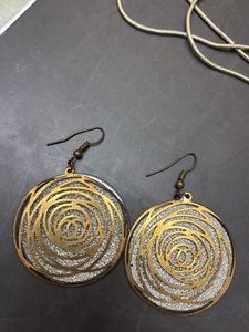 Flower Pendant With Modern Earings