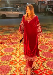 Sale For Today 🚨🚨Pakistani Velvet Kurta S