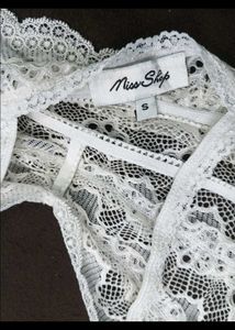 White Lace Bralette 💚