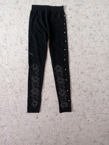 DARK BLACK JEGGINGS WITH STONES AND PEARLS