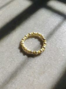 patel yellow with pearl, hand made  Be