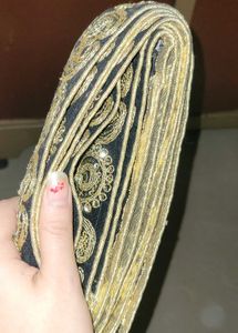 Dress Lease /border