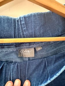 Stylish Blue Denim Jeggings(gia curves)