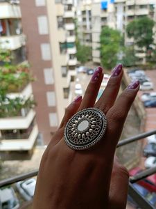 Adjustable Oxidised Ring