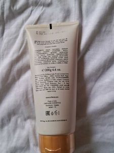 Oriflame Milk &amp; Honey Sugar Scrub