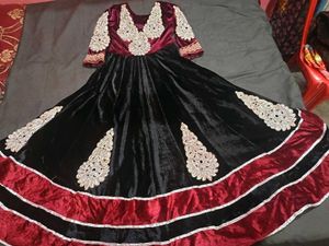 Elegant velvet winter party wear Ethnic Gown
