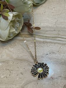 Black Daisy Necklace