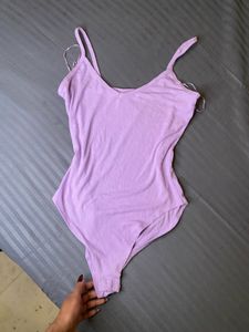 lilac fitted bodysuit💜