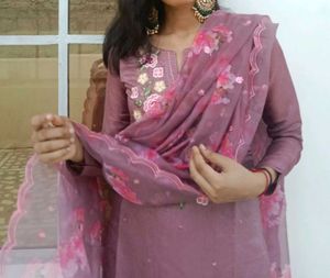 Elegant Floral Kurta Set