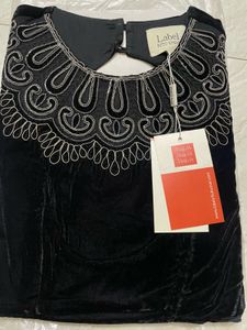Label Ritu Kumar Black Floral Embroidered Velvet S