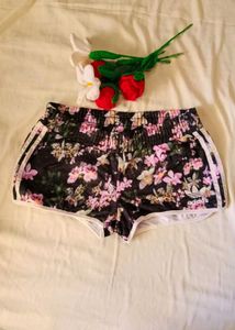 Adidas Originals Women&#39;s multi Shorts